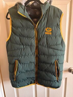NFL Green and Yellow Packers Quilted Puffer Vest